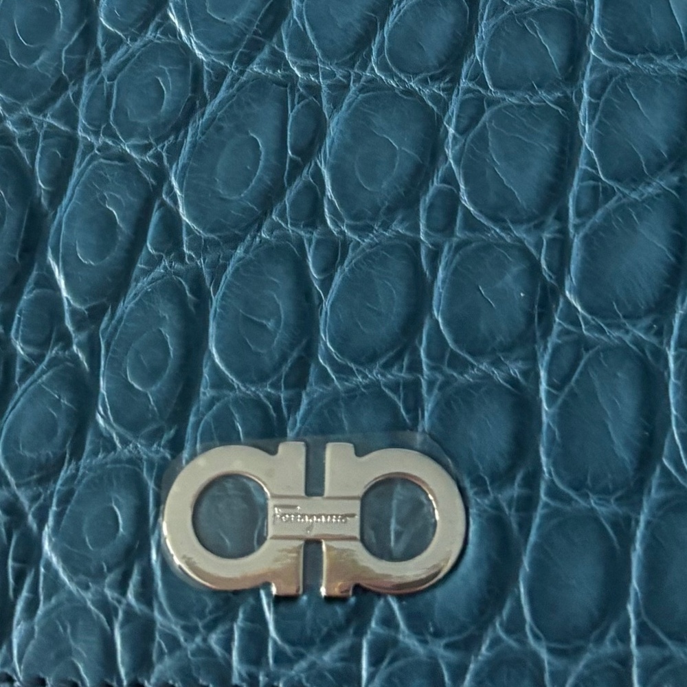 BRAND NEW SALVATORE FERRAGAMO Gancini Minibag